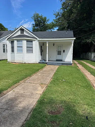 2332 Albert St #A Photo 1
