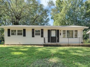 1060 Renshaw Dr, Saint Louis, MO