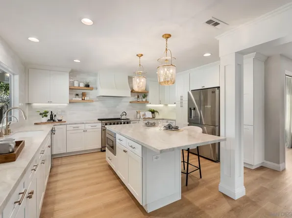 729 Point Reyes, Oceanside, CA 92058