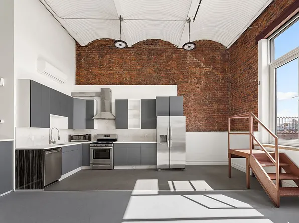 1196 Metropolitan Ave APT 2B, Brooklyn, NY 11237