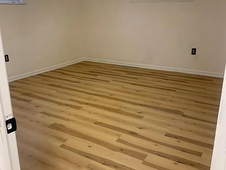 1/2 Goldstrohm Ln — Photo 3