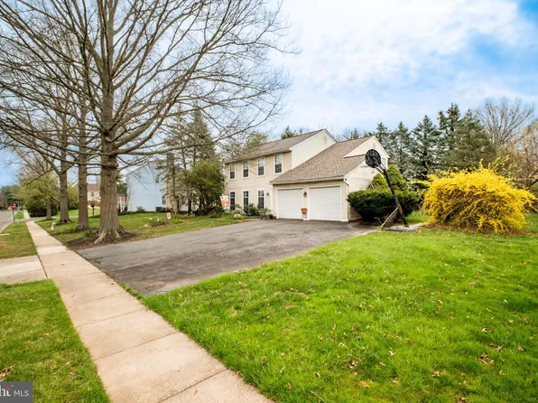 136 Bedford Ln, Lansdale, PA 19446