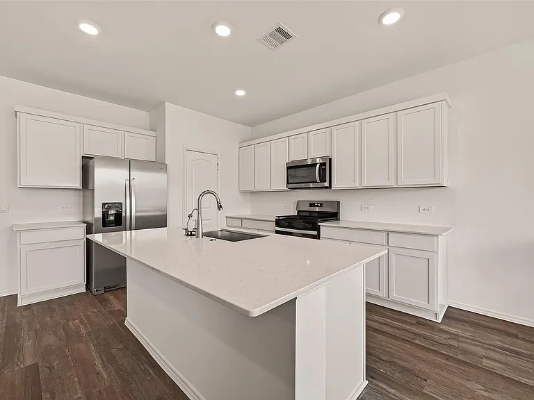 6107 Ginevra Summers Dr — Photo 16