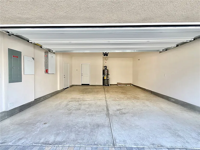 4553 S Patterson Paseo — Photo 13