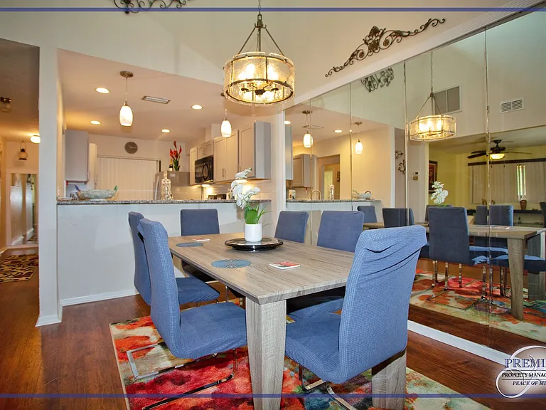 9871 Citadel Ln #208 — Photo 5