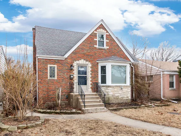 8127 Kenton Ave, Skokie, IL 60076