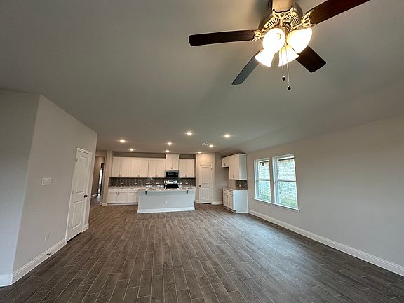 4th image of 2309 Lannister St