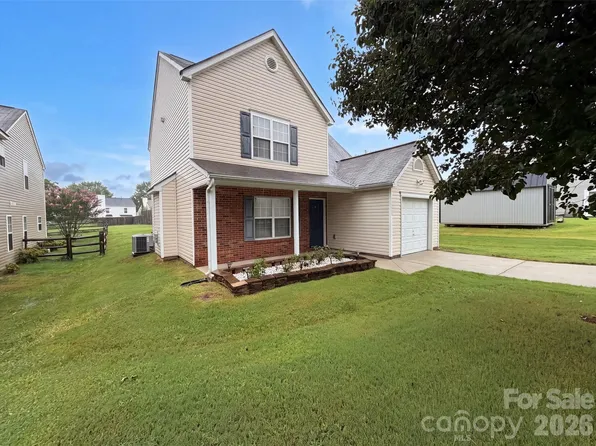 1366 Kison Ct NW, Concord, NC 28027
