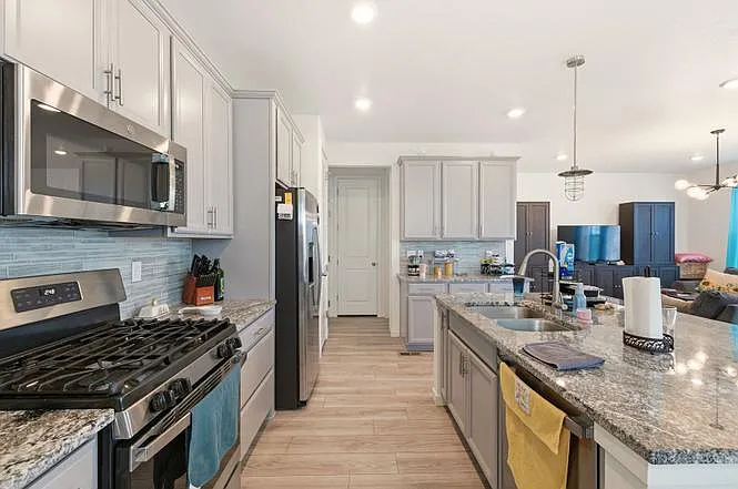 17661 E 95th Pl — Photo 7