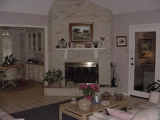 4th image of 13202 HILL FOREST DR