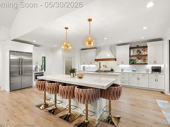3rd image of 5340 Clarkston Rd