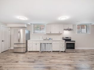 8 Versailles Cres, Barrie, ON L4M0B6