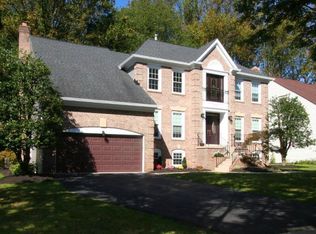 717 Hawkesbury Ln, Silver Spring, MD 20904