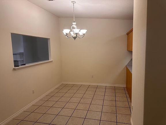 3rd image of 4541 Marlboro Dr