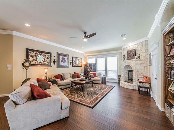 3rd image of 7908 Forest Lakes Ct