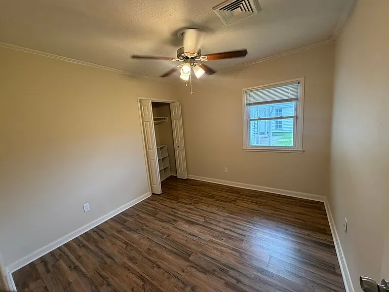 604 Melanie Ave — Photo 13