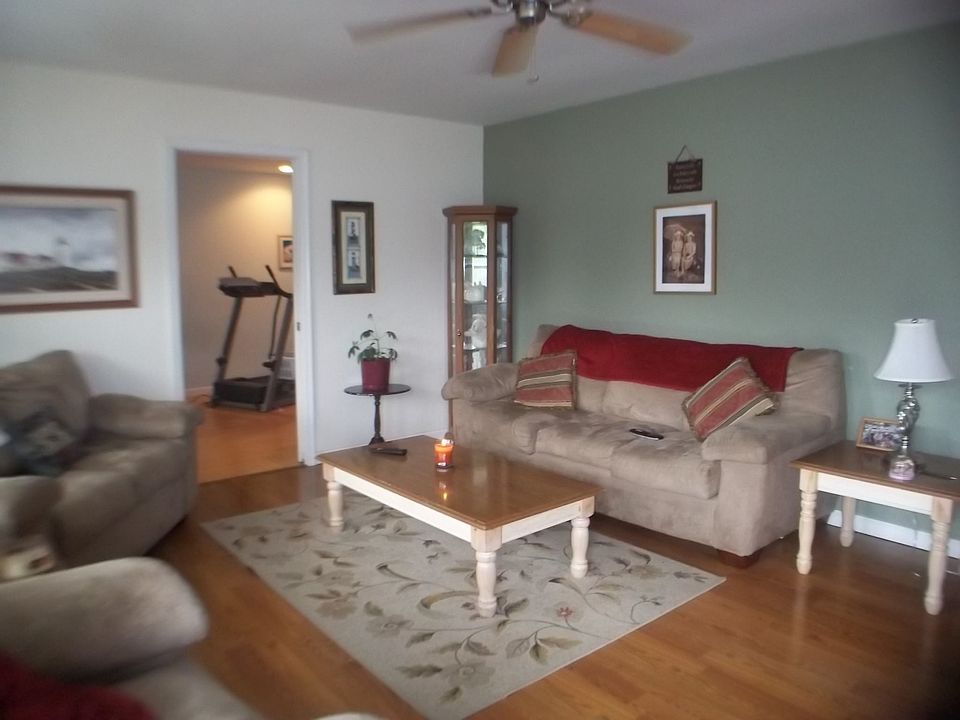 2nd image of 111 Jerome Ave