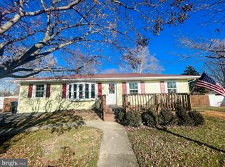 3 Center St, Saint Georges, DE 19733