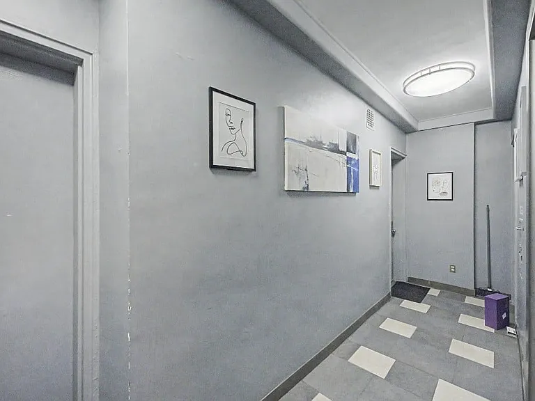 156 Prince St #2B — Photo 9