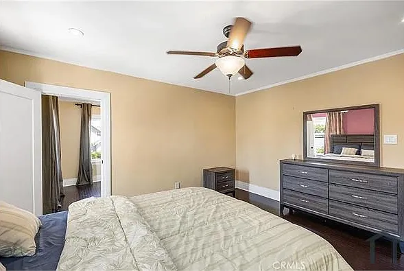 2754 Kenwood Ave — Photo 27