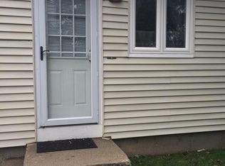 1533 E Main Rd, Portsmouth, RI 02871