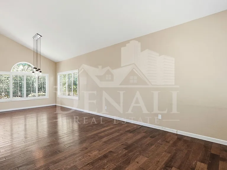 19413 N 37th Way — Photo 3