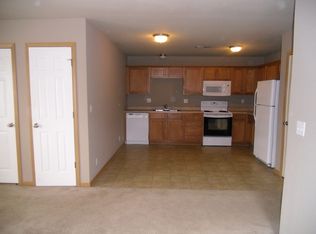 523 NW Woodbury Dr, Grain Valley, MO 64029