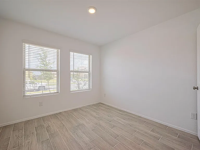 9603 Fulvetta Briar Ct — Photo 16