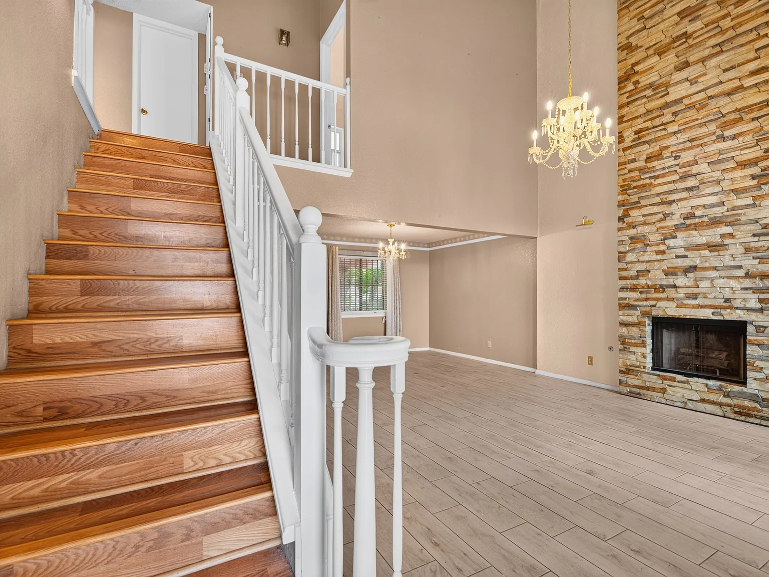 3 bed, 2.5 bath, 1550 sqft, $1,850 — Photo 4