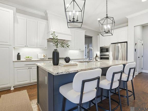 3rd image of 13132 Elissa Ln