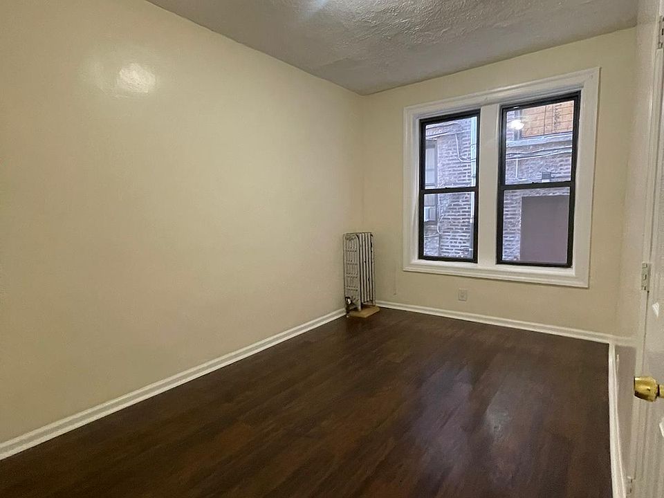 2nd image of 1049 Boynton Ave