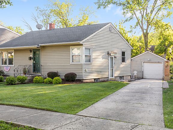 3rd image of 124 Westend Ave