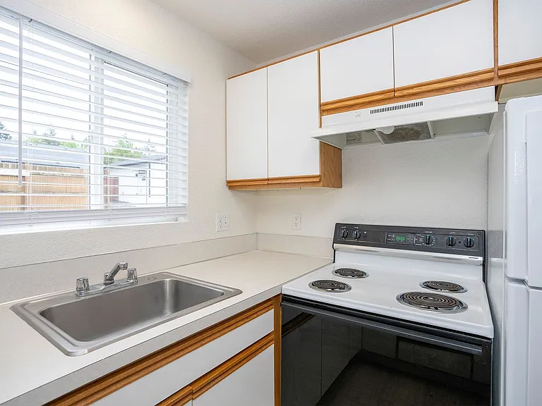 711 13th Ave SE — Photo 11