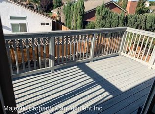 748 Cherry Hills Ct, Lathrop, CA