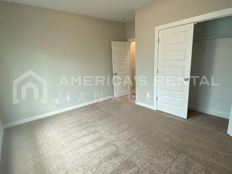 240 County Road 1701 — Photo 5