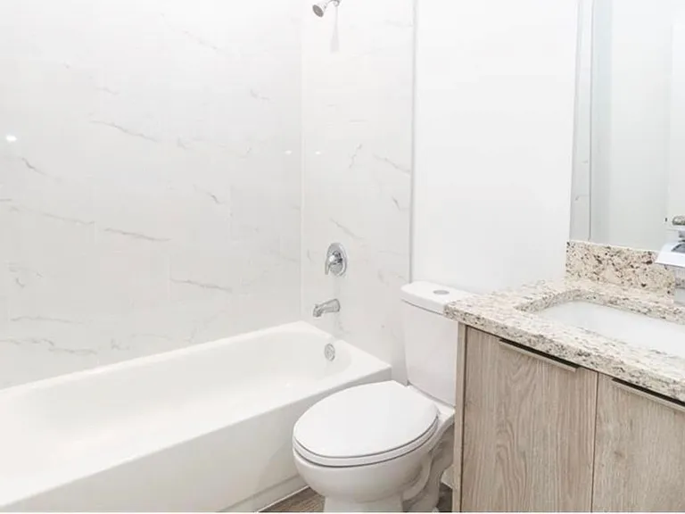 1150 Darling St E — Photo 15