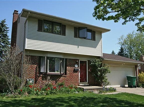 2nd image of 229 Nichols Dr