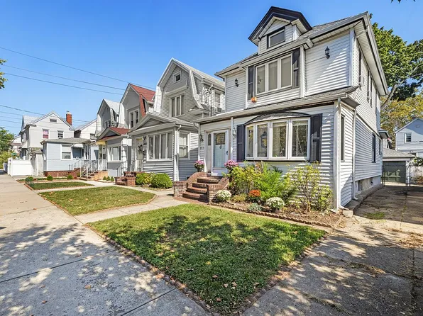 8515 123rd St, Kew Gardens, NY 11415