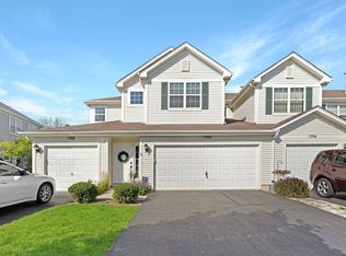1390 Prescott Dr, Fox Lake, IL 60020