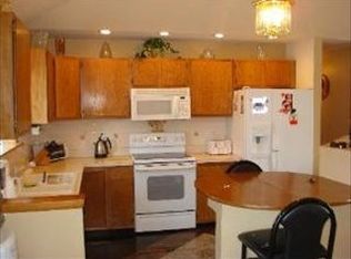 506 4th St, Lemont, IL 60439