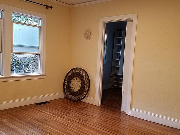 2nd image of 621 6th St #1
