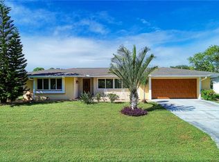 2187 Lakeshore Cir, Pt Charlotte, FL 33952