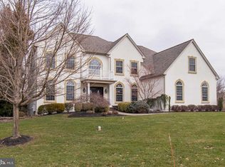 1471 Knightsbridge Dr, Blue Bell, PA 19422