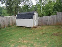 Backyard w/outbuilding