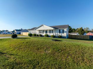 302 Scranton Ct, Richlands, NC 28574