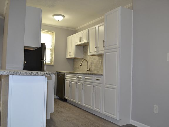 5th image of 3811 Ferdinand Pl APT 34