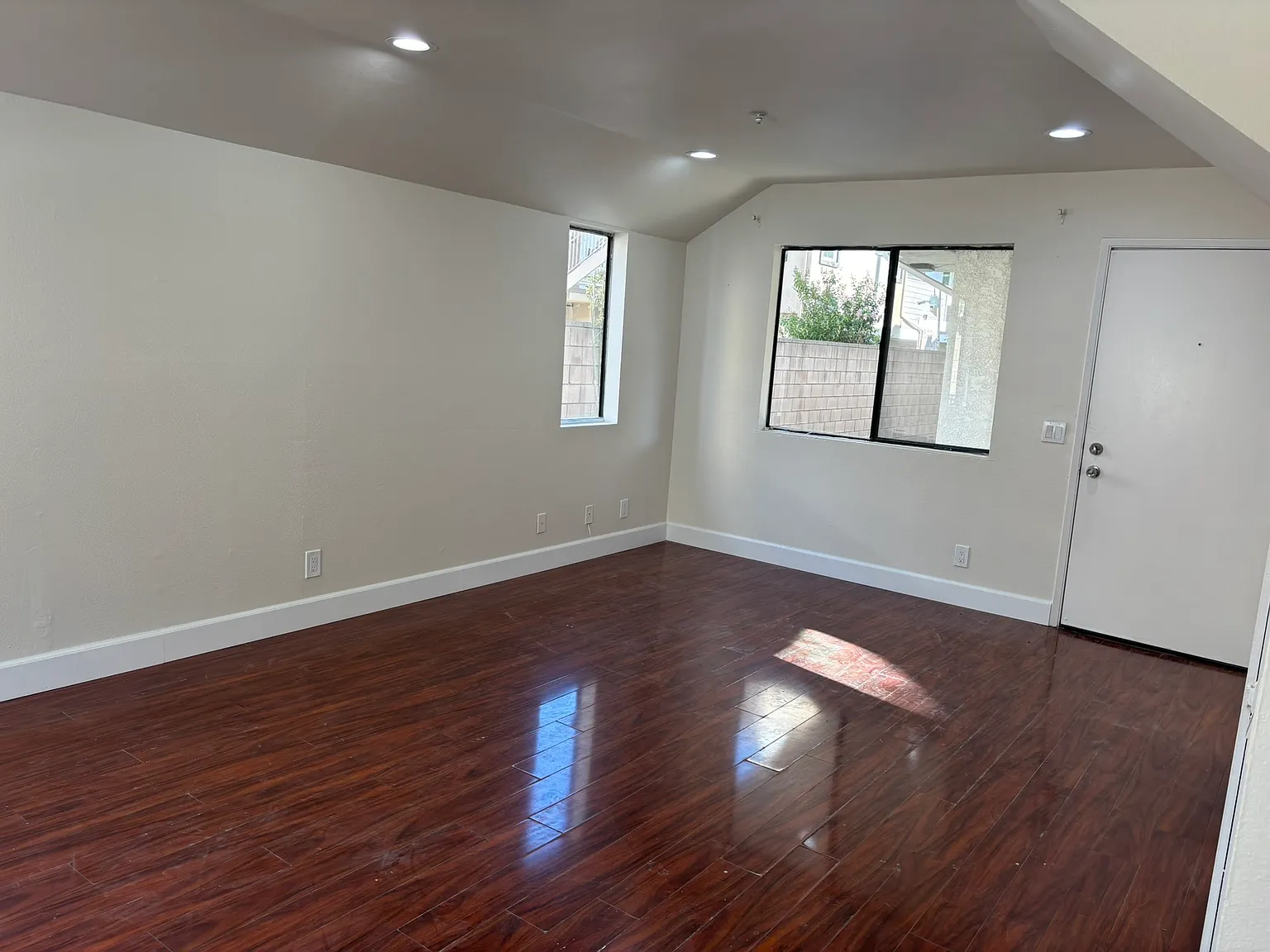 2 bed, 2.5 bath, $2,600 — Photo 2