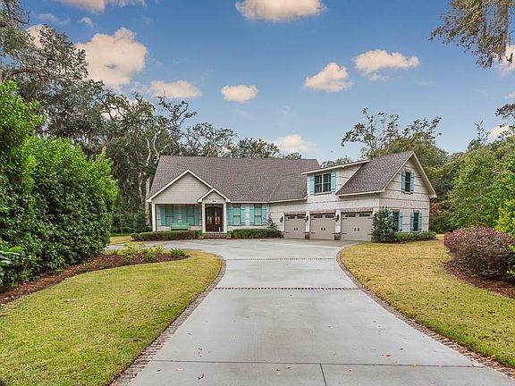 2nd image of 804 Ivy Ln