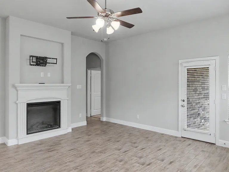 426 Oleander Dr — Photo 11