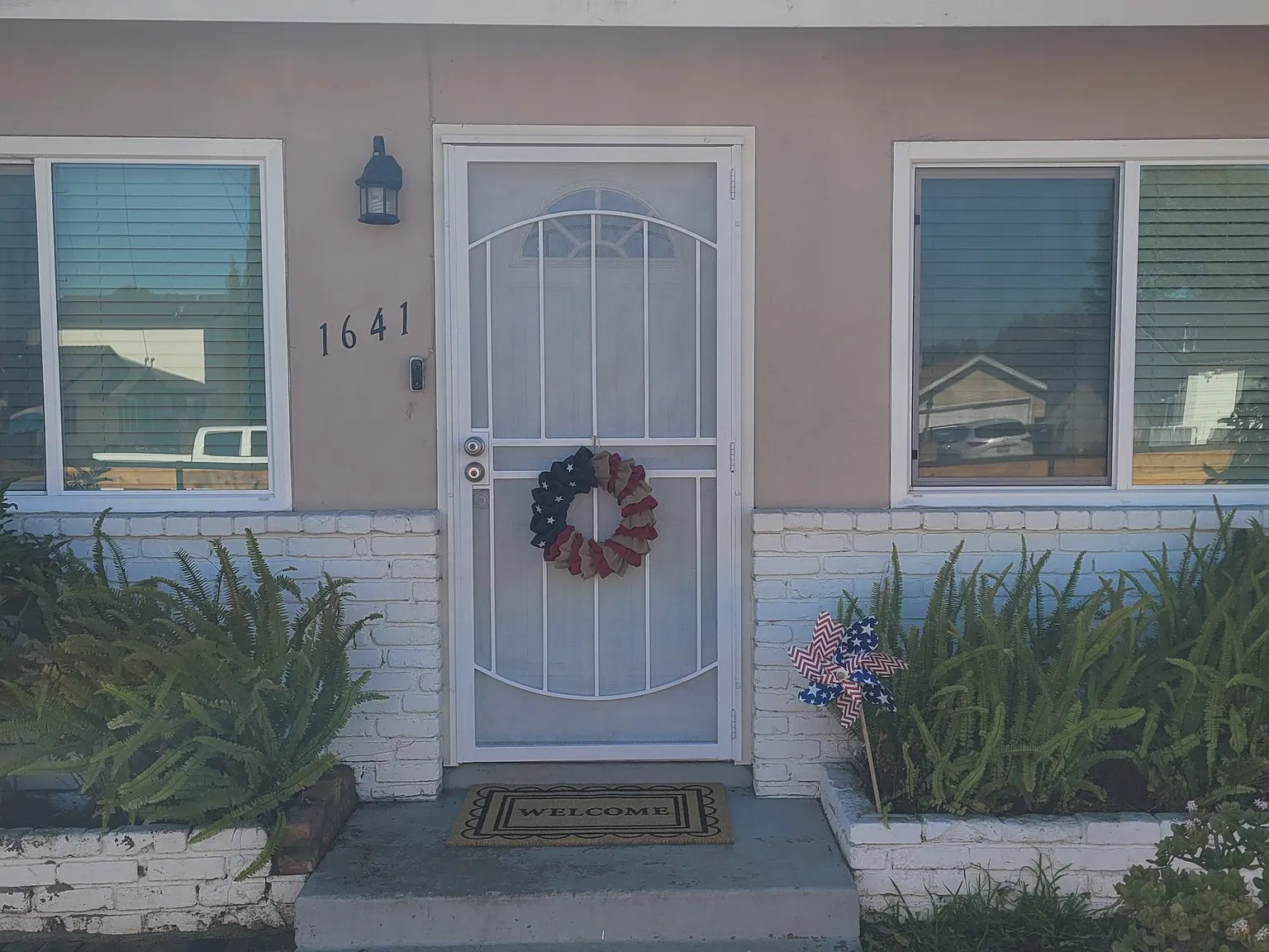 3 bed, 1092 sqft, $3,600 — Photo 3